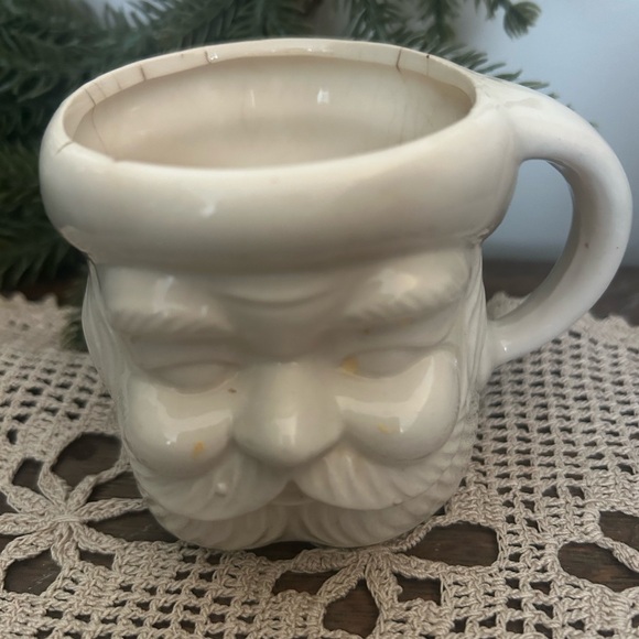 Vintage Santa Mug - Picture 4 of 8